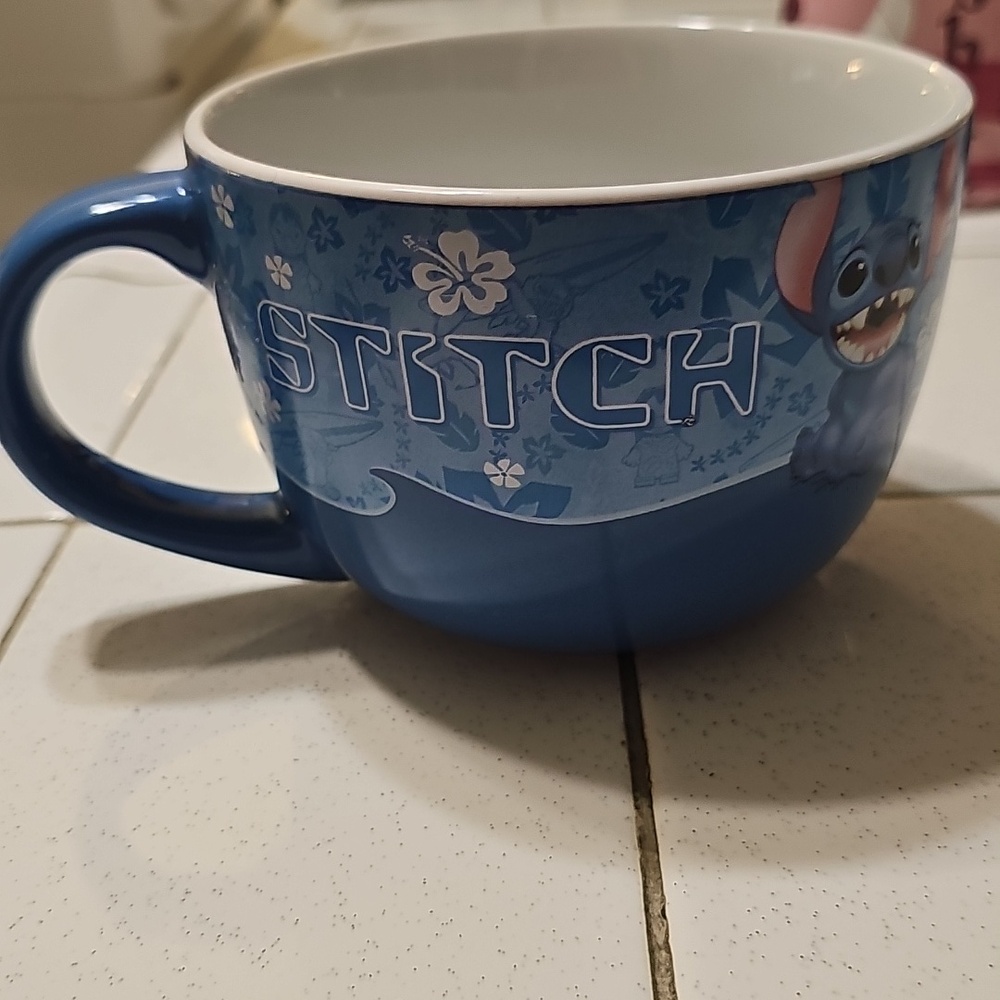 Disney Stitch Mug - Picture 2 of 3